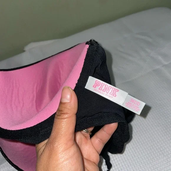 Victoria's Secret Black Lace Bra - Picture 4 of 5